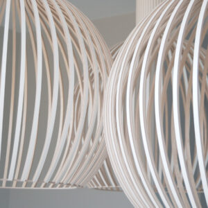 hanglampen-secto-blank hout-lichtontwerp